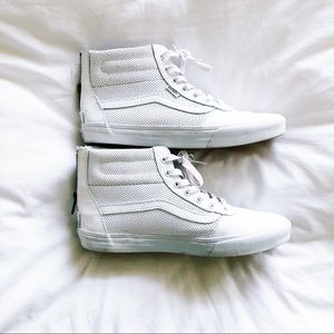 Women’s Leather Vans Off The Wall Zip-Up High Tops